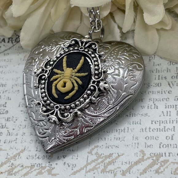 Heart Silver Locket Gothic Necklace Photo SPIDER Gothic Black Widow Cameo Witch - Picture 4 of 10
